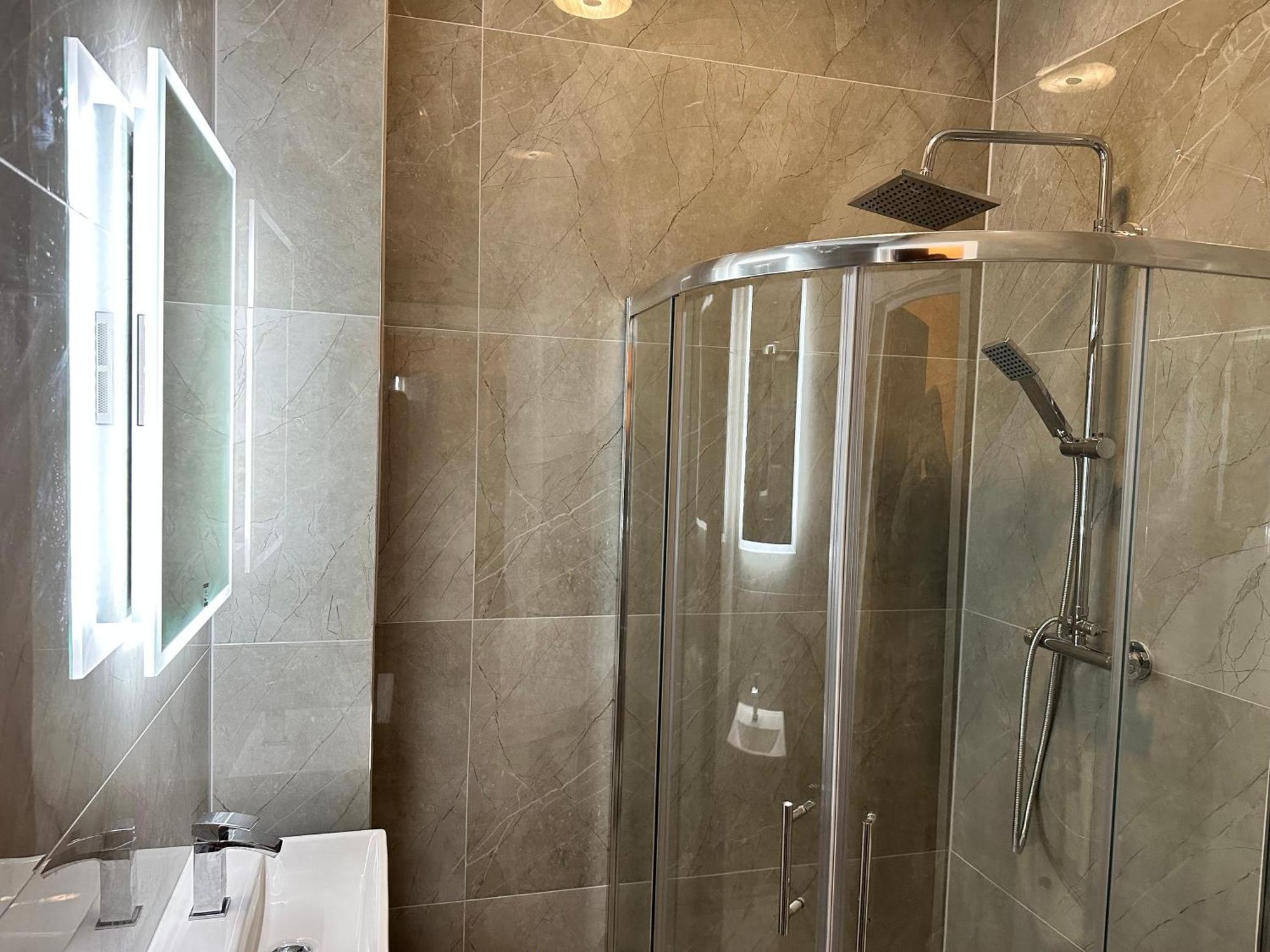 Green Ariana Hotel - Near Wembley And Central 伦敦 外观 照片